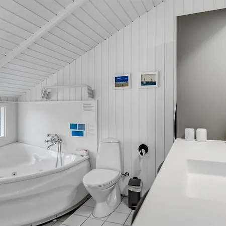 Dom wakacyjny Fraja - 300m From The Sea By Interhome Sjolund